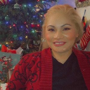 Meet your Posher, Mireya